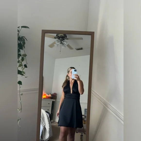 Black Silk Formal Dress with Plunging Neckline and Open Back. Size Small - Picture 1 of 6